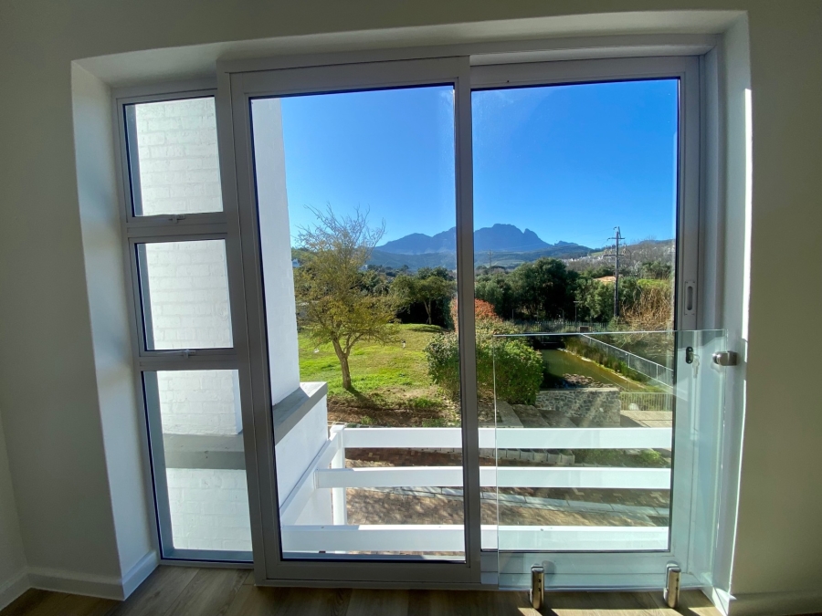 3 Bedroom Property for Sale in Gevonden Estate Western Cape